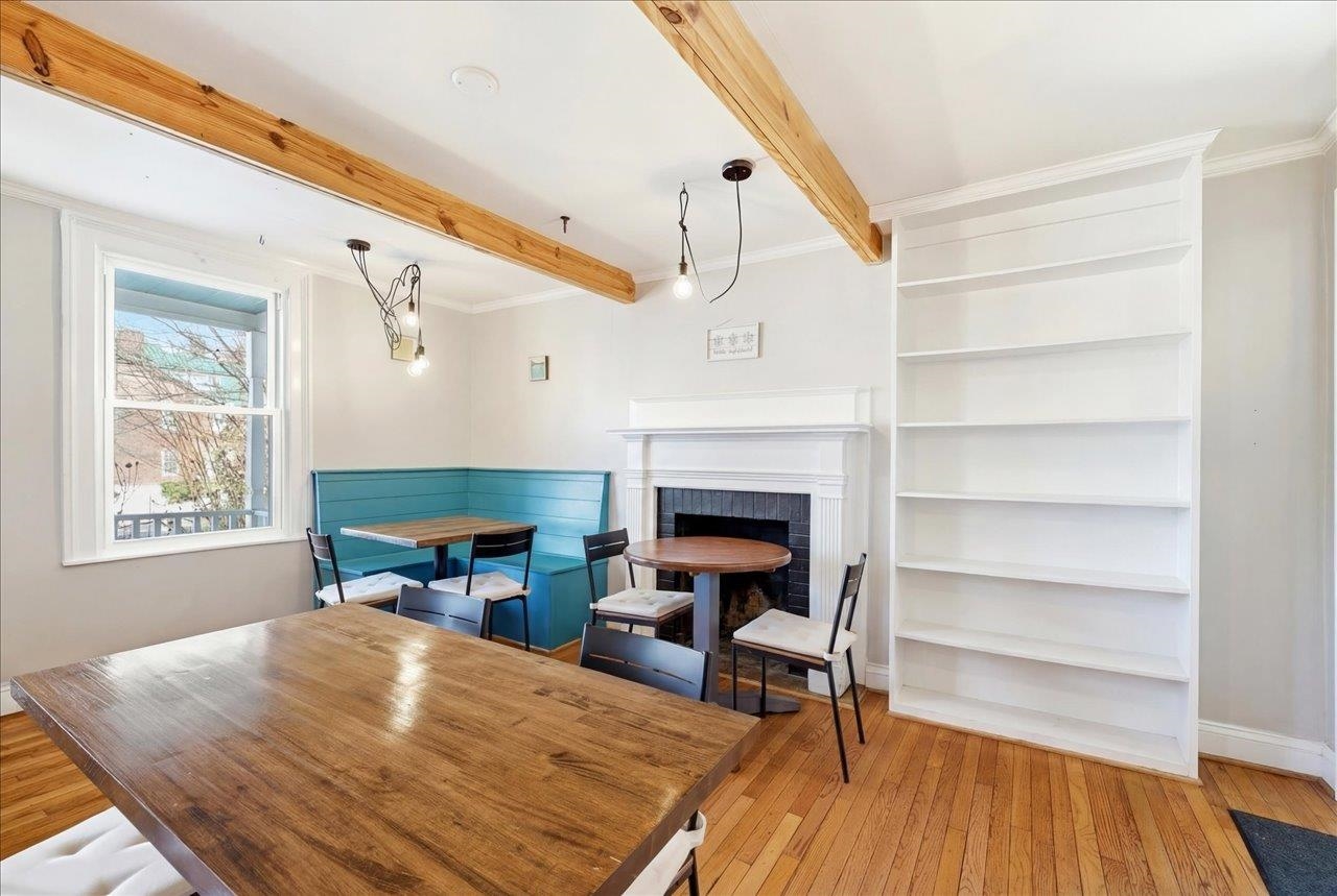 908 W MAIN ST, WAYNESBORO, Virginia 22980, 2 Bedrooms Bedrooms, ,Residential,908 W MAIN ST,674732 MLS # 674732