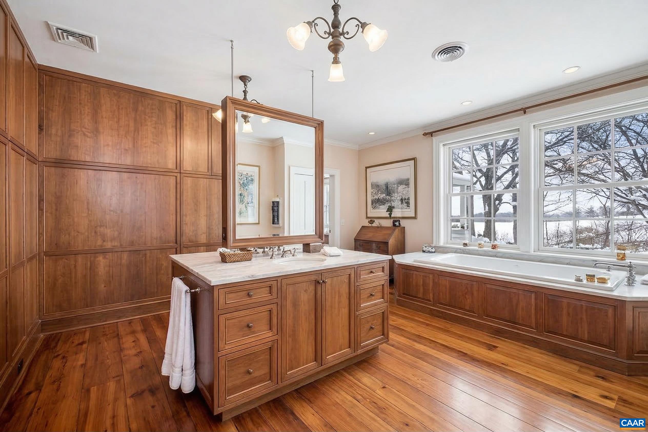 2nd floor landing 2nd floor landing