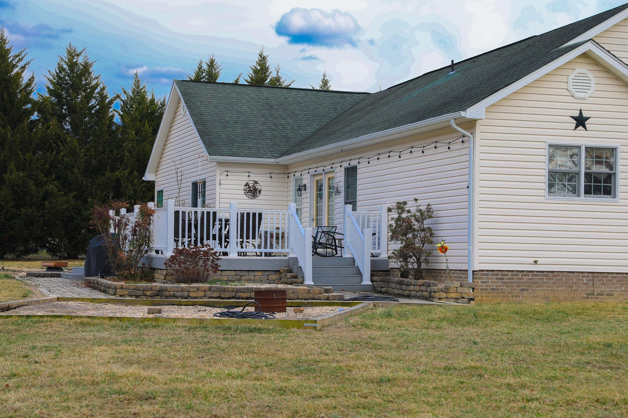 232 MINE BRANCH RD, CRIMORA, Virginia 24431, 4 Bedrooms Bedrooms, ,2 BathroomsBathrooms,Residential,232 MINE BRANCH RD,674739 MLS # 674739