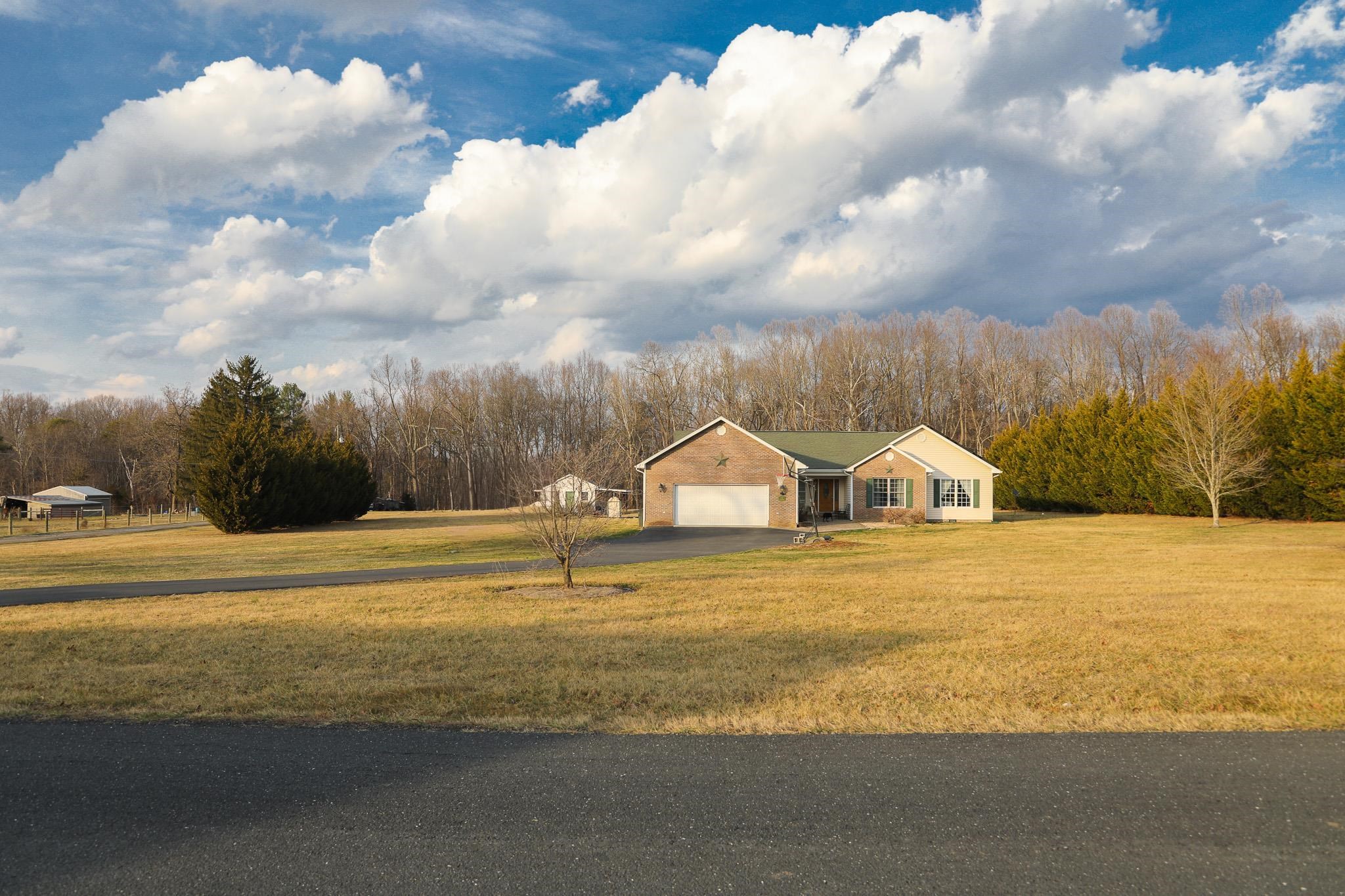 232 MINE BRANCH RD, CRIMORA, Virginia 24431, 4 Bedrooms Bedrooms, ,2 BathroomsBathrooms,Residential,232 MINE BRANCH RD,674739 MLS # 674739