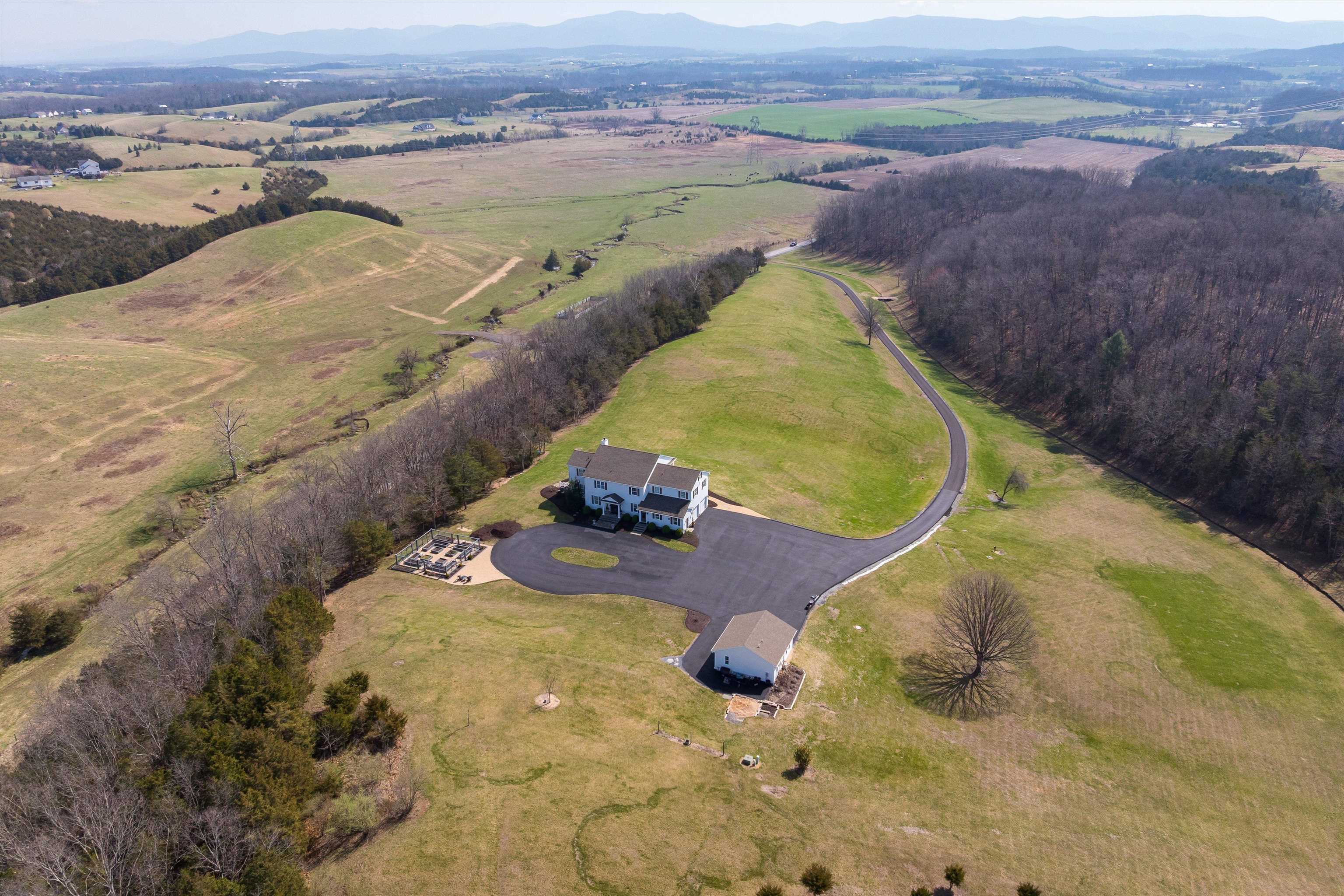 635 DAM TOWN RD, FORT DEFIANCE, Virginia 24437, 4 Bedrooms Bedrooms, ,3 BathroomsBathrooms,Residential,635 DAM TOWN RD,674741 MLS # 674741