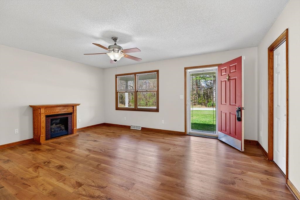 5014 COLD SPRINGS RD, RAPHINE, Virginia 24472, 3 Bedrooms Bedrooms, ,2 BathroomsBathrooms,Residential,5014 COLD SPRINGS RD,674744 MLS # 674744