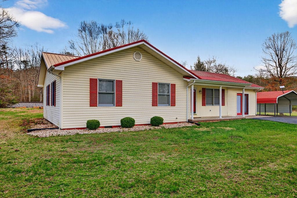 5014 COLD SPRINGS RD, RAPHINE, Virginia 24472, 3 Bedrooms Bedrooms, ,2 BathroomsBathrooms,Residential,5014 COLD SPRINGS RD,674744 MLS # 674744