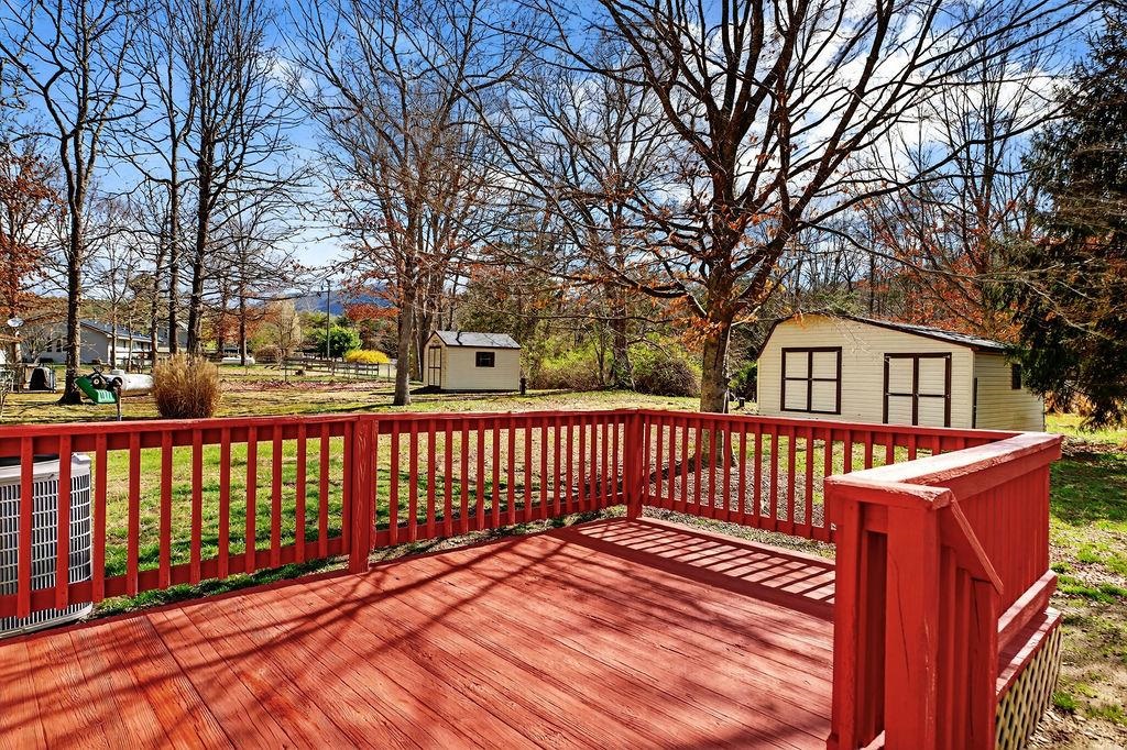 5014 COLD SPRINGS RD, RAPHINE, Virginia 24472, 3 Bedrooms Bedrooms, ,2 BathroomsBathrooms,Residential,5014 COLD SPRINGS RD,674744 MLS # 674744