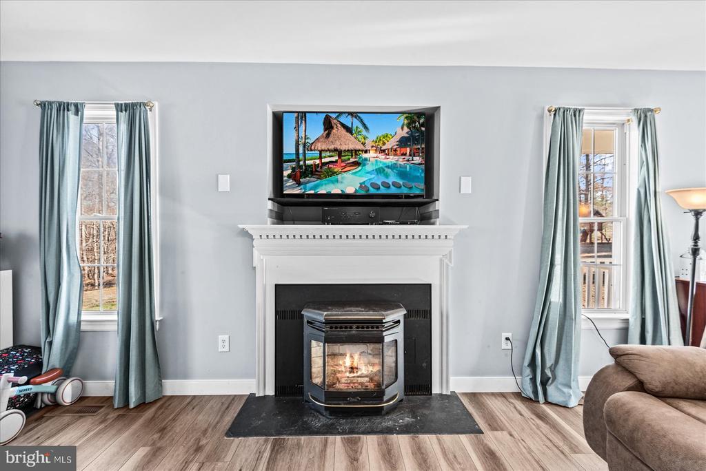 214 CASTLE PARK LN, MINERAL, Virginia 23117, 3 Bedrooms Bedrooms, ,2 BathroomsBathrooms,Residential,214 CASTLE PARK LN,VALA2009426 MLS # VALA2009426