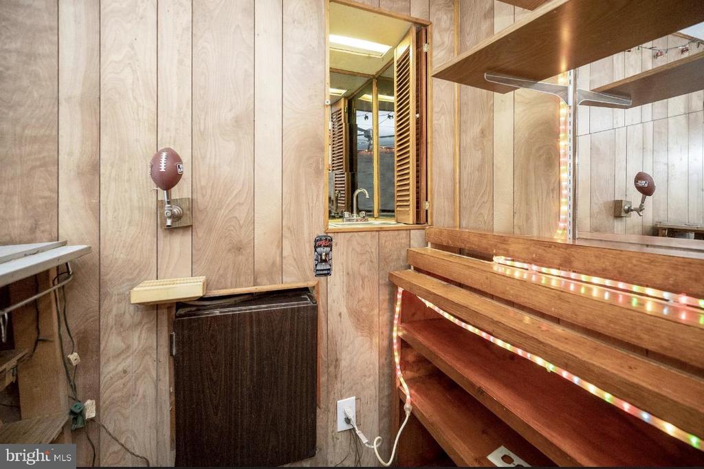 11615 JOY LN, FREDERICKSBURG, Virginia 22407, 4 Bedrooms Bedrooms, ,2 BathroomsBathrooms,Residential,11615 JOY LN,VASP2039626 MLS # VASP2039626