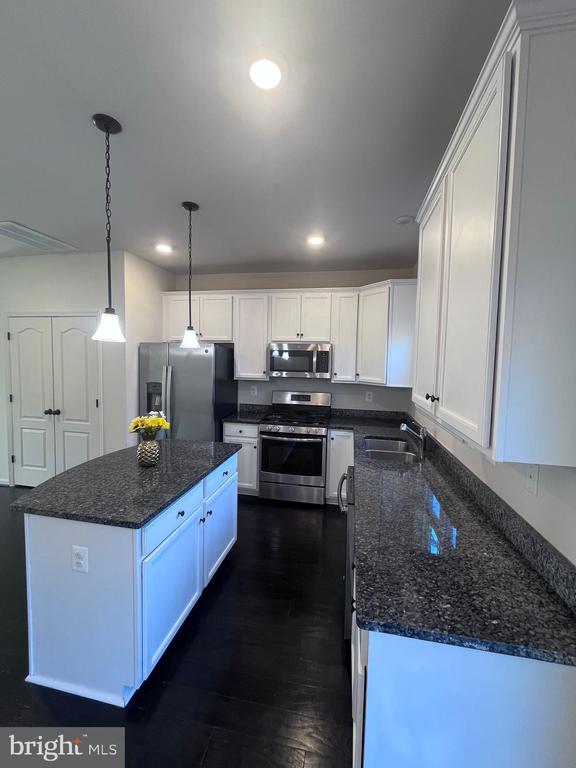 2429 DRAKE LN, FREDERICKSBURG, Virginia 22408, 4 Bedrooms Bedrooms, ,3 BathroomsBathrooms,Residential,2429 DRAKE LN,VASP2040288 MLS # VASP2040288