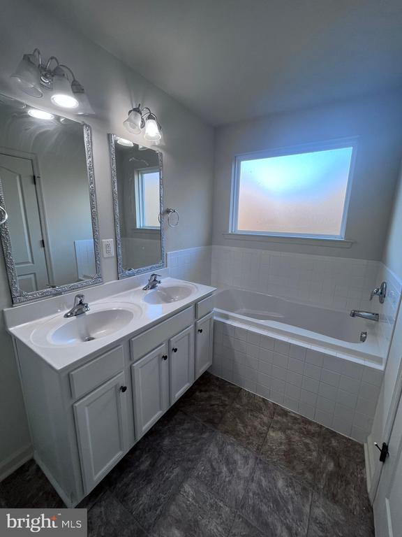 2429 DRAKE LN, FREDERICKSBURG, Virginia 22408, 4 Bedrooms Bedrooms, ,3 BathroomsBathrooms,Residential,2429 DRAKE LN,VASP2040288 MLS # VASP2040288