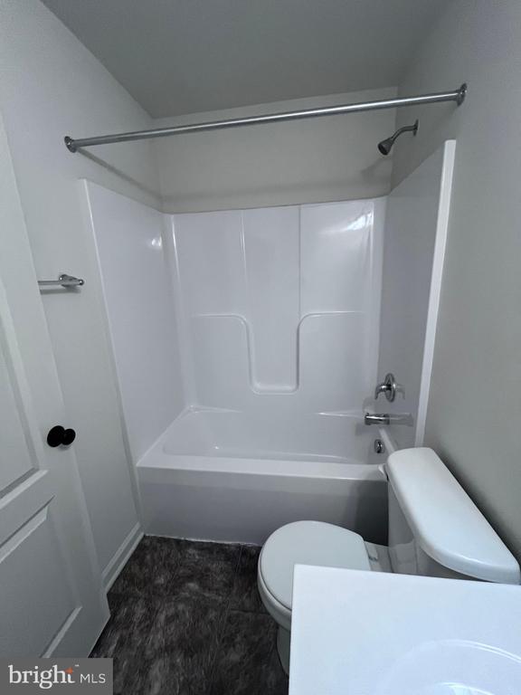 2429 DRAKE LN, FREDERICKSBURG, Virginia 22408, 4 Bedrooms Bedrooms, ,3 BathroomsBathrooms,Residential,2429 DRAKE LN,VASP2040288 MLS # VASP2040288