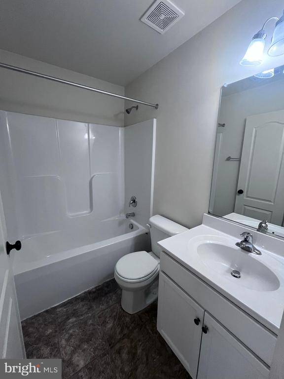 2429 DRAKE LN, FREDERICKSBURG, Virginia 22408, 4 Bedrooms Bedrooms, ,3 BathroomsBathrooms,Residential,2429 DRAKE LN,VASP2040288 MLS # VASP2040288