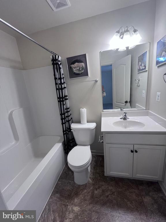 2429 DRAKE LN, FREDERICKSBURG, Virginia 22408, 4 Bedrooms Bedrooms, ,3 BathroomsBathrooms,Residential,2429 DRAKE LN,VASP2040288 MLS # VASP2040288