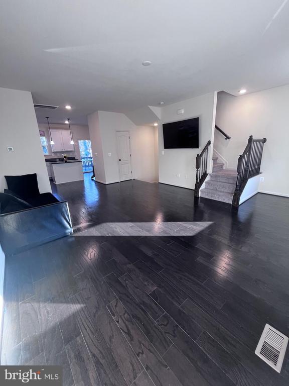 2429 DRAKE LN, FREDERICKSBURG, Virginia 22408, 4 Bedrooms Bedrooms, ,3 BathroomsBathrooms,Residential,2429 DRAKE LN,VASP2040288 MLS # VASP2040288