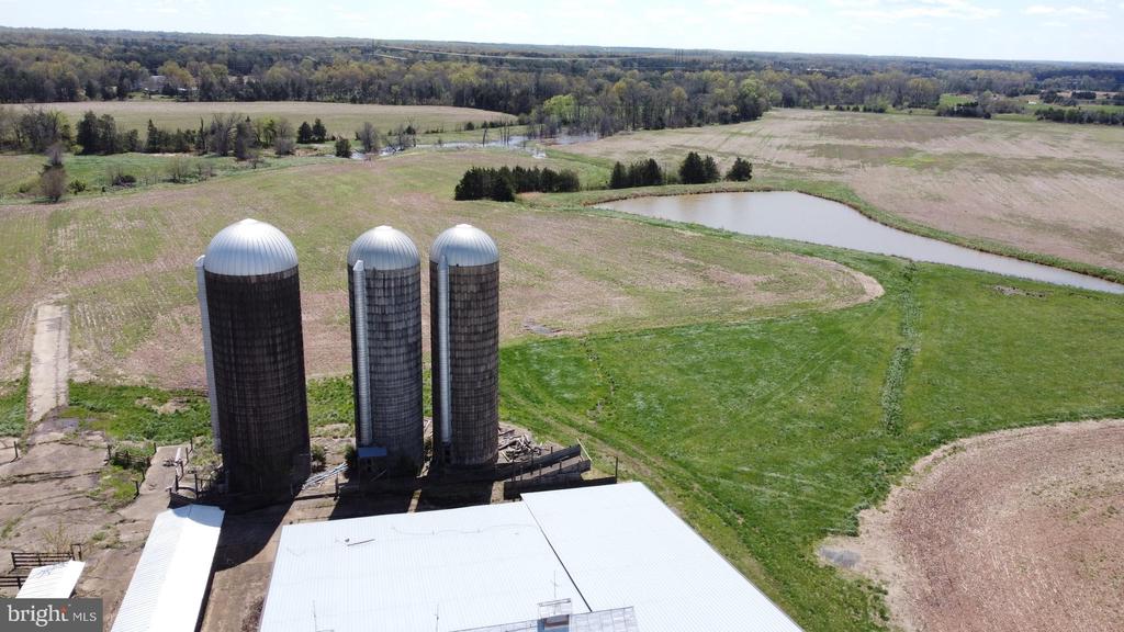 11312 TIMBUKTU LN, MIDLAND, Virginia, 5 Bedrooms Bedrooms, ,2 BathroomsBathrooms,Residential,11312 TIMBUKTU LN,VAFQ2021026 MLS # VAFQ2021026