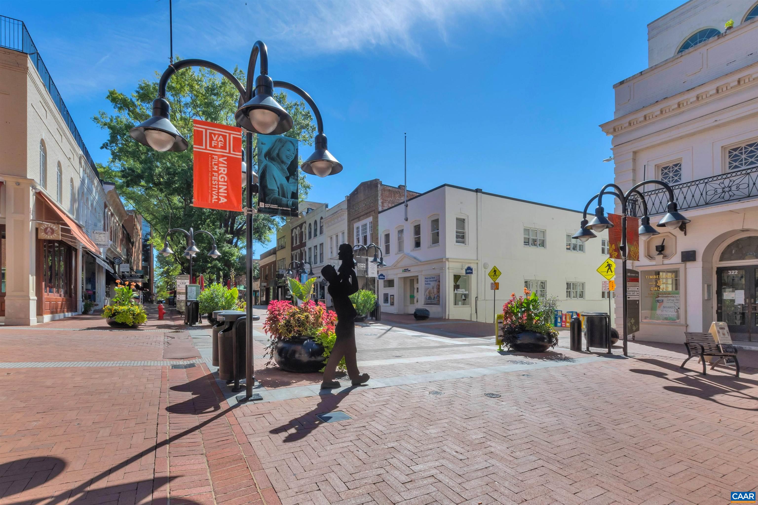 1012 ALTAVISTA AVE, CHARLOTTESVILLE, Virginia 22902, 4 Bedrooms Bedrooms, ,1 BathroomBathrooms,Residential,1012 ALTAVISTA AVE,674666 MLS # 674666 1012 ALTAVISTA AVE, CHARLOTTESVILLE, Virginia 22902, 4 Bedrooms Bedrooms, ,1 BathroomBathrooms,Residential,1012 ALTAVISTA AVE,674666 MLS # 674666