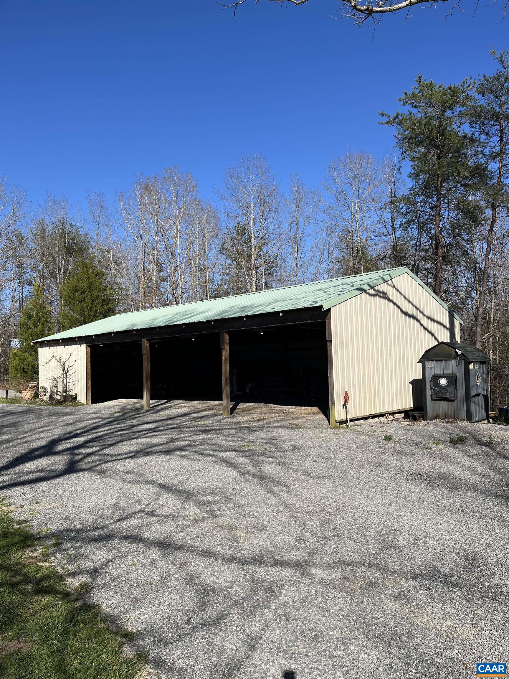 4337 RIDDLES BRIDGE RD, GOOCHLAND, Virginia 23063, 4 Bedrooms Bedrooms, ,2 BathroomsBathrooms,Residential,4337 RIDDLES BRIDGE RD,674706 MLS # 674706