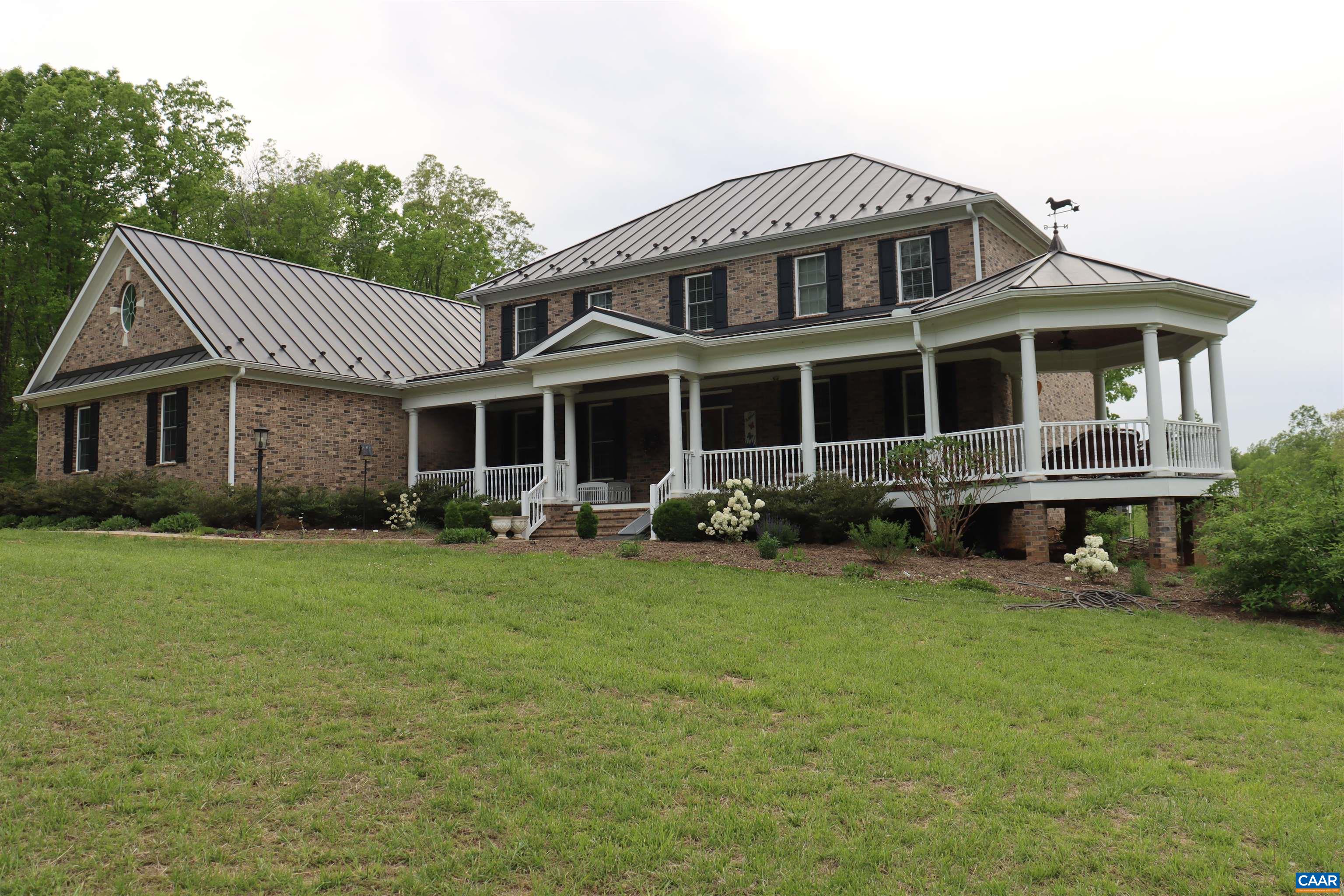 Modern Farm House on 86 Acres