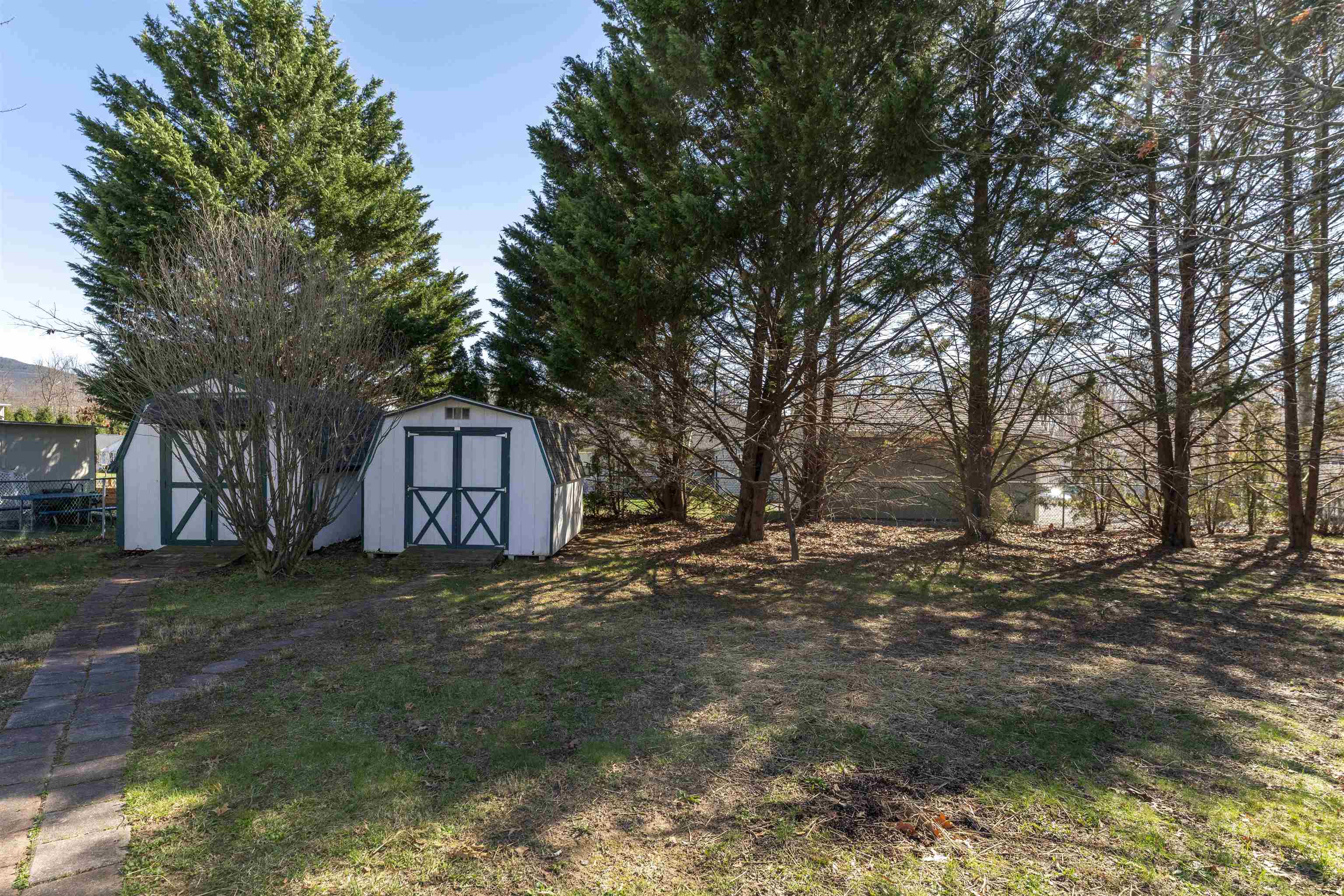 41 ASHBURN LN, WAYNESBORO, Virginia 22980, 3 Bedrooms Bedrooms, ,2 BathroomsBathrooms,Residential,41 ASHBURN LN,674754 MLS # 674754