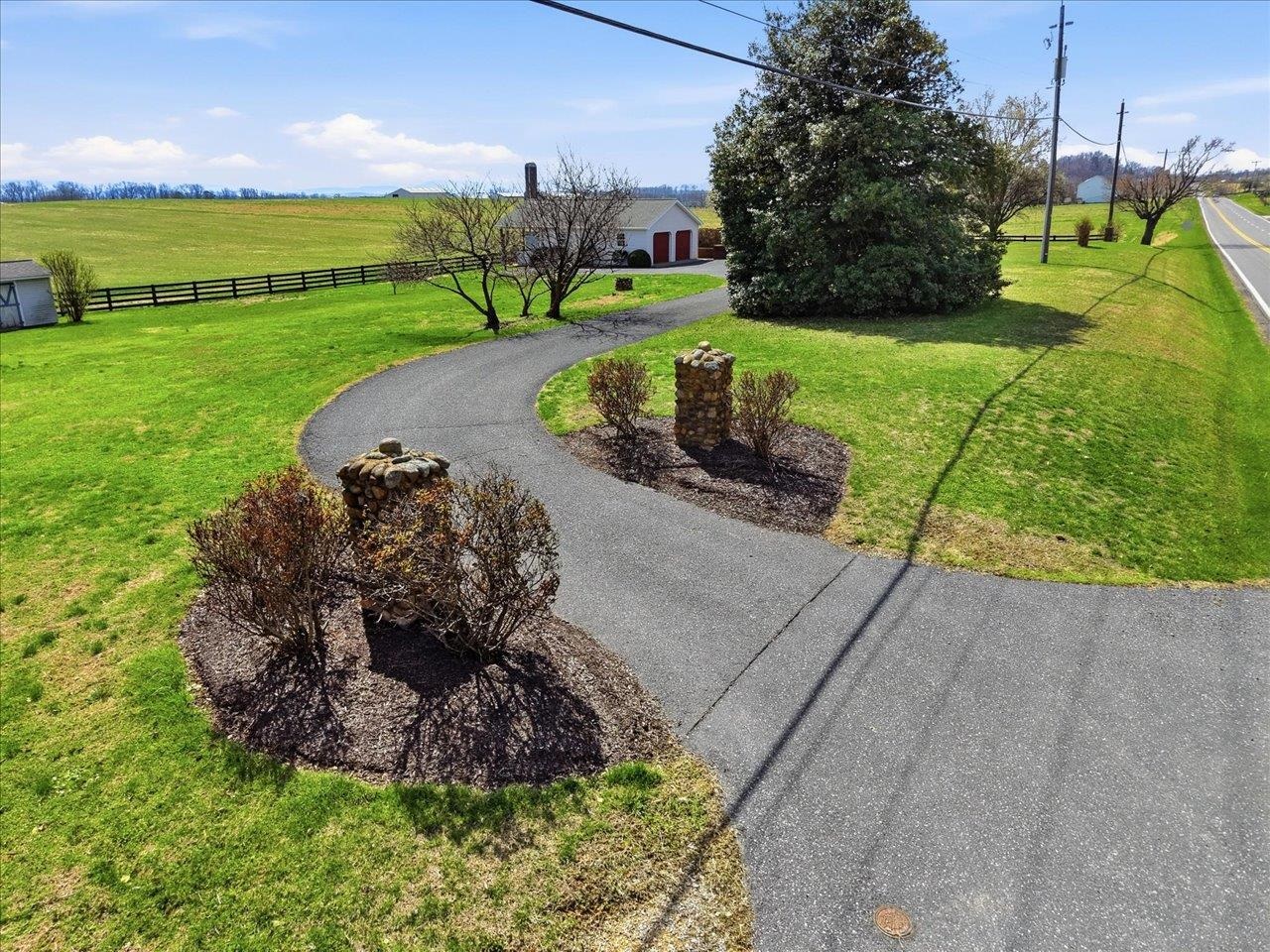 3005 LEE HWY, MOUNT SIDNEY, Virginia 24467, 3 Bedrooms Bedrooms, ,2 BathroomsBathrooms,Residential,3005 LEE HWY,674758 MLS # 674758