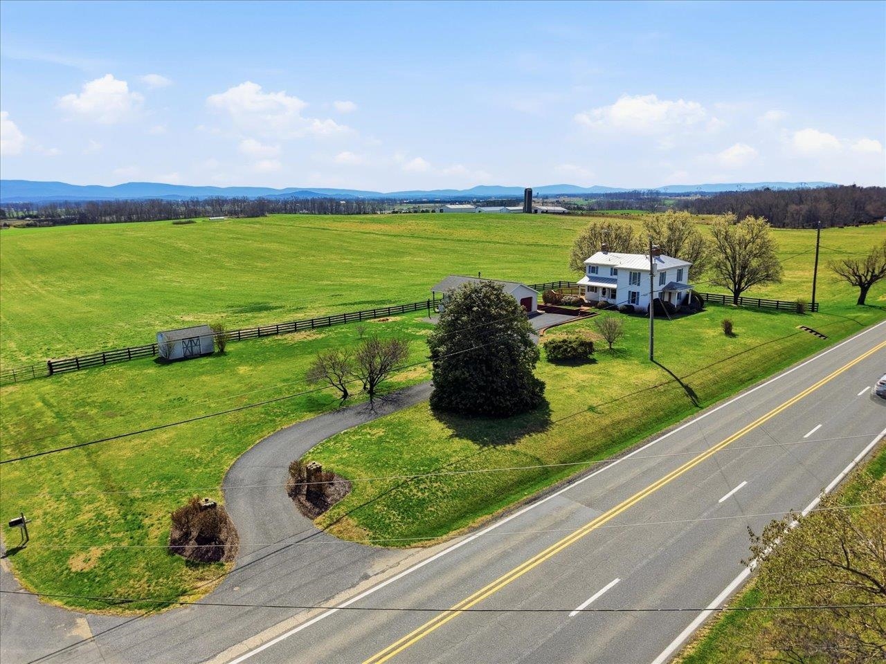 3005 LEE HWY, MOUNT SIDNEY, Virginia 24467, 3 Bedrooms Bedrooms, ,2 BathroomsBathrooms,Residential,3005 LEE HWY,674758 MLS # 674758