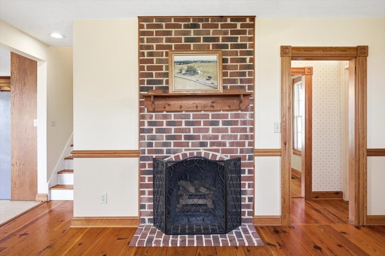 3005 LEE HWY, MOUNT SIDNEY, Virginia 24467, 3 Bedrooms Bedrooms, ,2 BathroomsBathrooms,Residential,3005 LEE HWY,674758 MLS # 674758