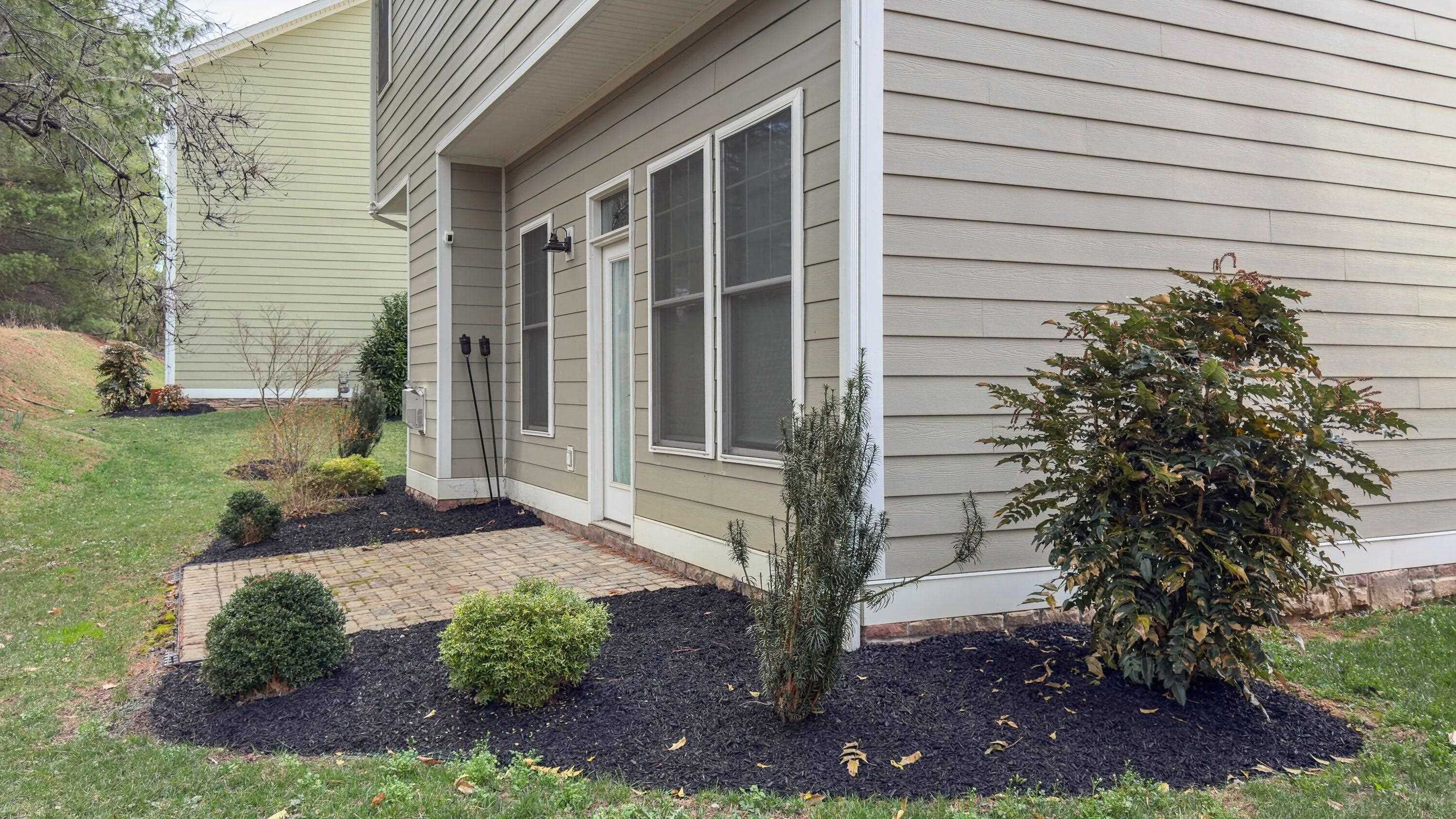 47 CHAMBERLAIN LOOP, LEXINGTON, Virginia 24450, 3 Bedrooms Bedrooms, ,2 BathroomsBathrooms,Residential,47 Chamberlain Loop Lexington, VA 24450,47 CHAMBERLAIN LOOP,674765 MLS # 674765