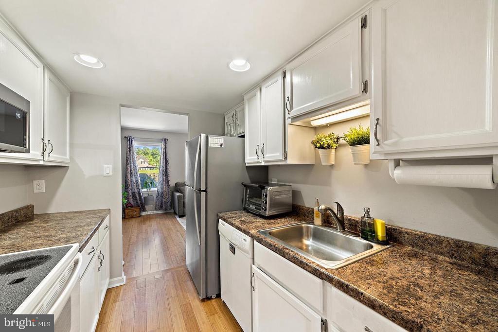 183 WANKOMA DR, REMINGTON, Virginia 22734, 2 Bedrooms Bedrooms, ,2 BathroomsBathrooms,Residential,183 WANKOMA DR,VAFQ2020744 MLS # VAFQ2020744