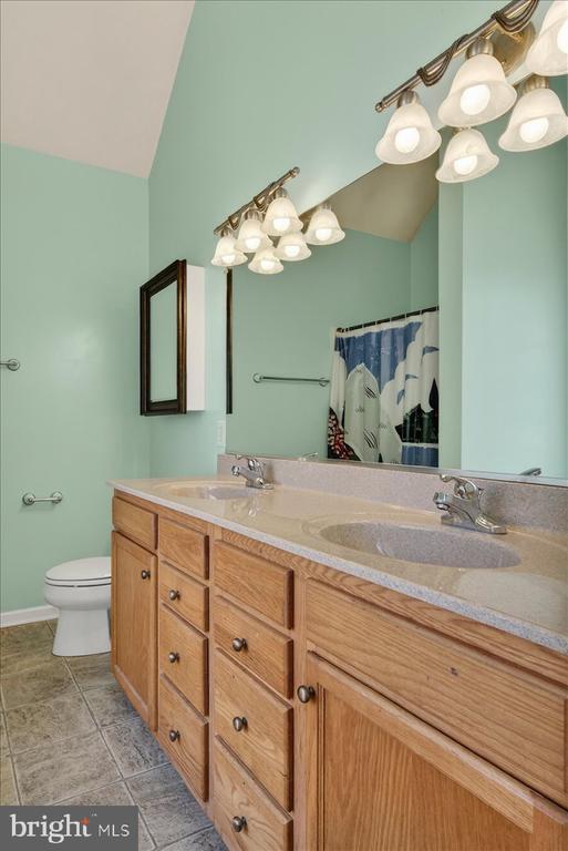 18 CHICKASAW PL, PALMYRA, Virginia 22963, 4 Bedrooms Bedrooms, ,3 BathroomsBathrooms,Residential,18 CHICKASAW PL,VAFN2000642 MLS # VAFN2000642