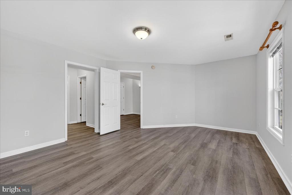 18 CHICKASAW PL, PALMYRA, Virginia 22963, 4 Bedrooms Bedrooms, ,3 BathroomsBathrooms,Residential,18 CHICKASAW PL,VAFN2000642 MLS # VAFN2000642