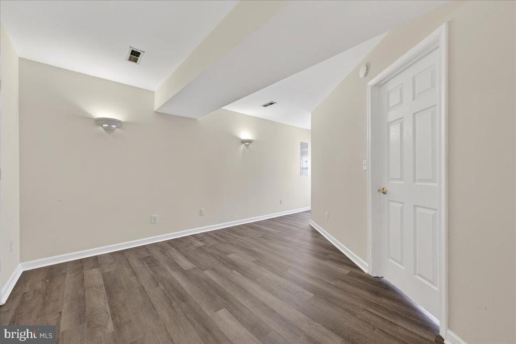 18 CHICKASAW PL, PALMYRA, Virginia 22963, 4 Bedrooms Bedrooms, ,3 BathroomsBathrooms,Residential,18 CHICKASAW PL,VAFN2000642 MLS # VAFN2000642