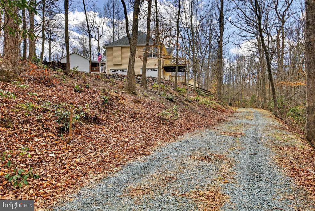 18 CHICKASAW PL, PALMYRA, Virginia 22963, 4 Bedrooms Bedrooms, ,3 BathroomsBathrooms,Residential,18 CHICKASAW PL,VAFN2000642 MLS # VAFN2000642