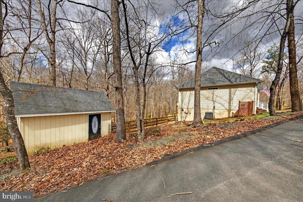 18 CHICKASAW PL, PALMYRA, Virginia 22963, 4 Bedrooms Bedrooms, ,3 BathroomsBathrooms,Residential,18 CHICKASAW PL,VAFN2000642 MLS # VAFN2000642