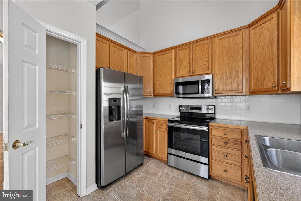 18 CHICKASAW PL, PALMYRA, Virginia 22963, 4 Bedrooms Bedrooms, ,3 BathroomsBathrooms,Residential,18 CHICKASAW PL,VAFN2000642 MLS # VAFN2000642