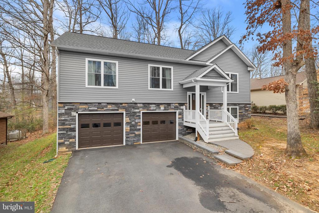 2308 LAKEVIEW PKWY, LOCUST GROVE, Virginia 22508, 5 Bedrooms Bedrooms, ,3 BathroomsBathrooms,Residential,2308 LAKEVIEW PKWY,VAOR2013600 MLS # VAOR2013600