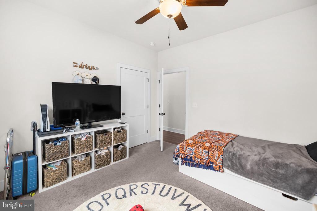 2308 LAKEVIEW PKWY, LOCUST GROVE, Virginia 22508, 5 Bedrooms Bedrooms, ,3 BathroomsBathrooms,Residential,2308 LAKEVIEW PKWY,VAOR2013600 MLS # VAOR2013600 2308 LAKEVIEW PKWY, LOCUST GROVE, Virginia 22508, 5 Bedrooms Bedrooms, ,3 BathroomsBathrooms,Residential,2308 LAKEVIEW PKWY,VAOR2013600 MLS # VAOR2013600