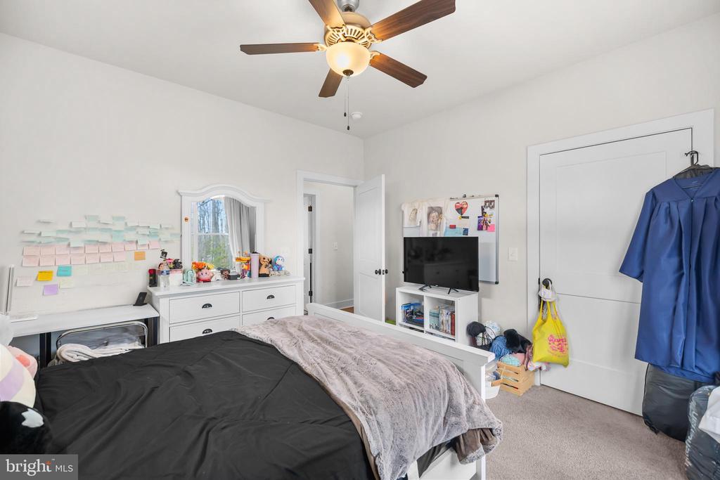 2308 LAKEVIEW PKWY, LOCUST GROVE, Virginia 22508, 5 Bedrooms Bedrooms, ,3 BathroomsBathrooms,Residential,2308 LAKEVIEW PKWY,VAOR2013600 MLS # VAOR2013600 2308 LAKEVIEW PKWY, LOCUST GROVE, Virginia 22508, 5 Bedrooms Bedrooms, ,3 BathroomsBathrooms,Residential,2308 LAKEVIEW PKWY,VAOR2013600 MLS # VAOR2013600