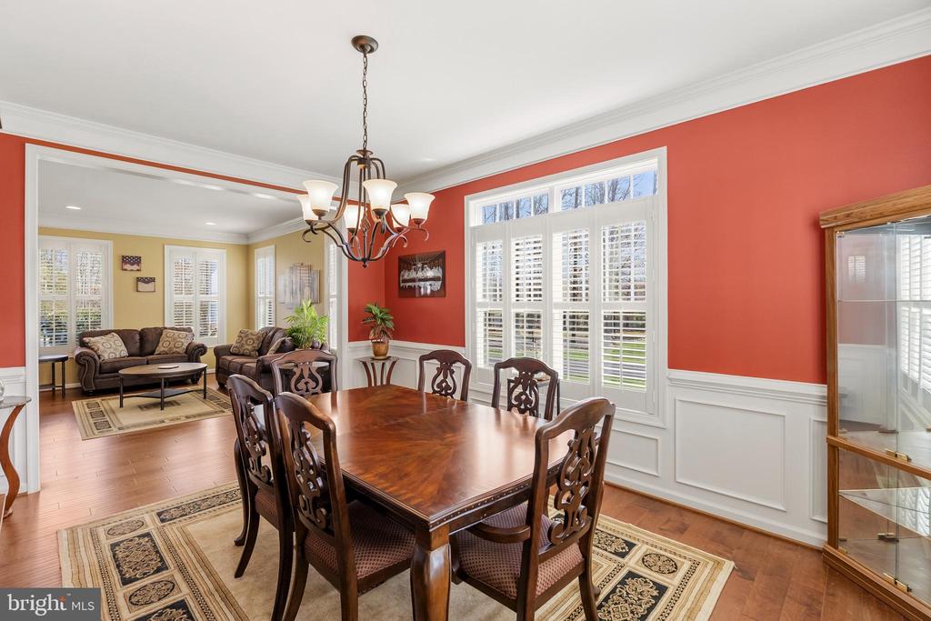 10502 TURNING LEAF LN, SPOTSYLVANIA, Virginia 22551, 5 Bedrooms Bedrooms, ,3 BathroomsBathrooms,Residential,10502 TURNING LEAF LN,VASP2040224 MLS # VASP2040224