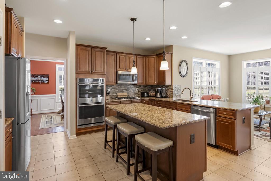 10502 TURNING LEAF LN, SPOTSYLVANIA, Virginia 22551, 5 Bedrooms Bedrooms, ,3 BathroomsBathrooms,Residential,10502 TURNING LEAF LN,VASP2040224 MLS # VASP2040224