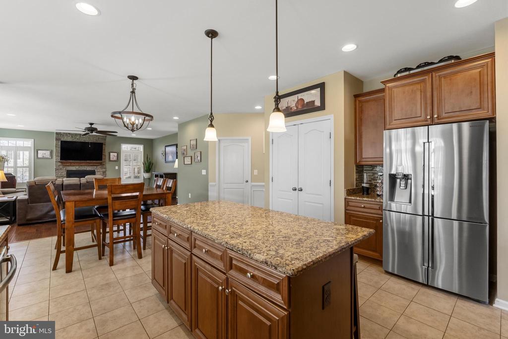 10502 TURNING LEAF LN, SPOTSYLVANIA, Virginia 22551, 5 Bedrooms Bedrooms, ,3 BathroomsBathrooms,Residential,10502 TURNING LEAF LN,VASP2040224 MLS # VASP2040224