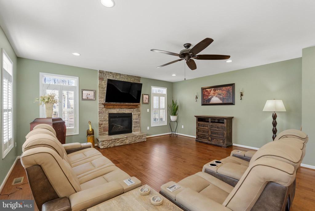 10502 TURNING LEAF LN, SPOTSYLVANIA, Virginia 22551, 5 Bedrooms Bedrooms, ,3 BathroomsBathrooms,Residential,10502 TURNING LEAF LN,VASP2040224 MLS # VASP2040224