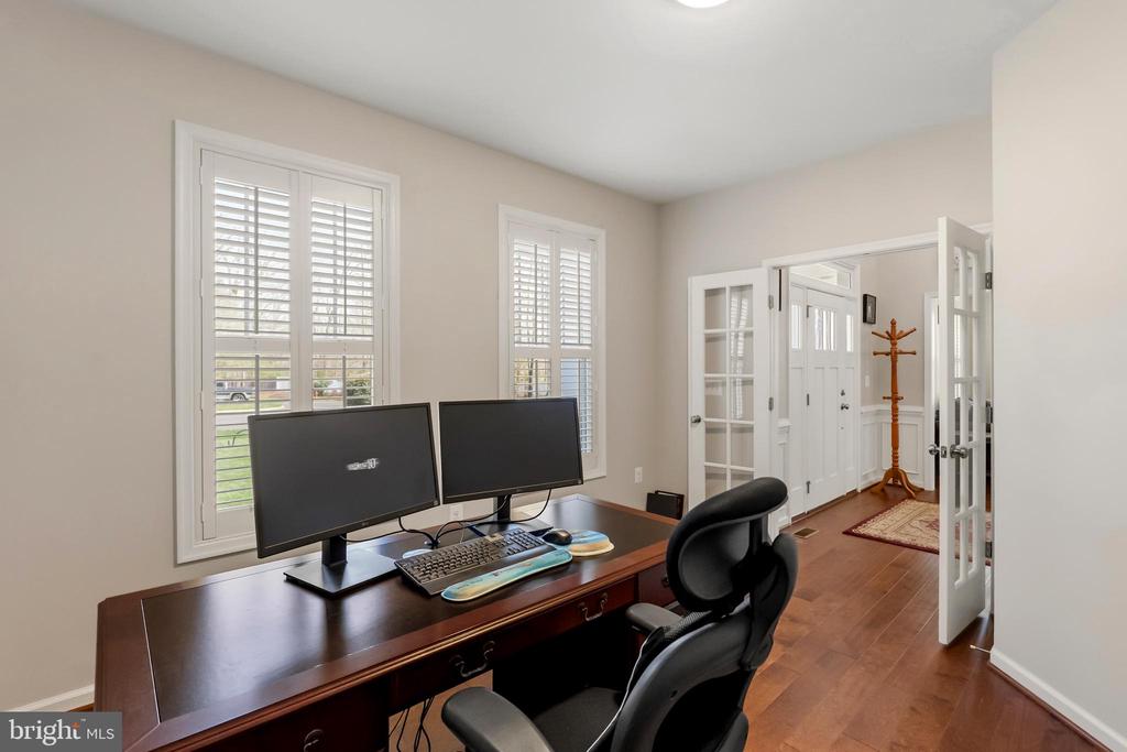 10502 TURNING LEAF LN, SPOTSYLVANIA, Virginia 22551, 5 Bedrooms Bedrooms, ,3 BathroomsBathrooms,Residential,10502 TURNING LEAF LN,VASP2040224 MLS # VASP2040224