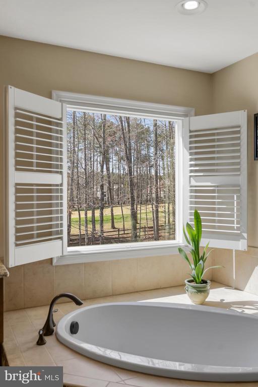 10502 TURNING LEAF LN, SPOTSYLVANIA, Virginia 22551, 5 Bedrooms Bedrooms, ,3 BathroomsBathrooms,Residential,10502 TURNING LEAF LN,VASP2040224 MLS # VASP2040224