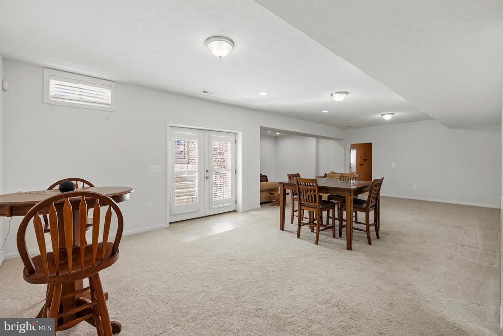 10502 TURNING LEAF LN, SPOTSYLVANIA, Virginia 22551, 5 Bedrooms Bedrooms, ,3 BathroomsBathrooms,Residential,10502 TURNING LEAF LN,VASP2040224 MLS # VASP2040224