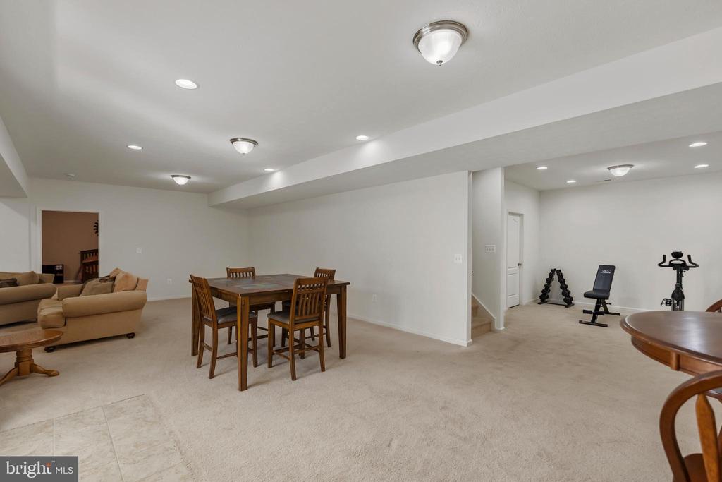 10502 TURNING LEAF LN, SPOTSYLVANIA, Virginia 22551, 5 Bedrooms Bedrooms, ,3 BathroomsBathrooms,Residential,10502 TURNING LEAF LN,VASP2040224 MLS # VASP2040224