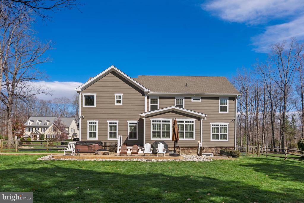 10502 TURNING LEAF LN, SPOTSYLVANIA, Virginia 22551, 5 Bedrooms Bedrooms, ,3 BathroomsBathrooms,Residential,10502 TURNING LEAF LN,VASP2040224 MLS # VASP2040224