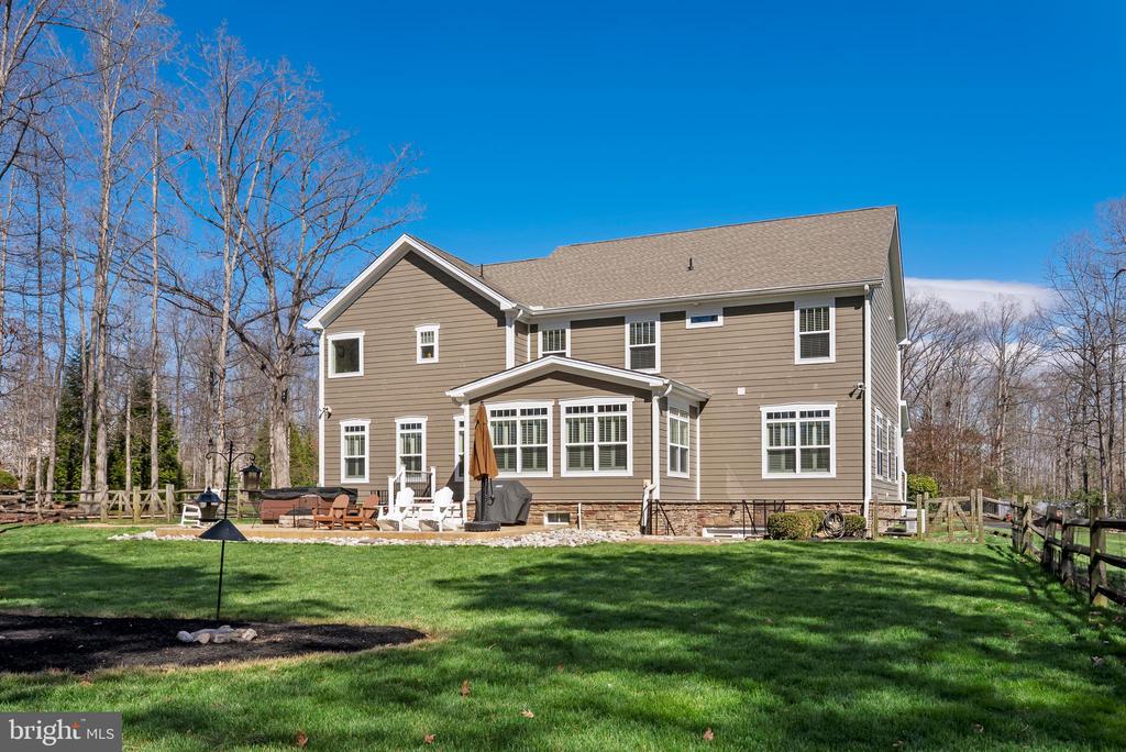 10502 TURNING LEAF LN, SPOTSYLVANIA, Virginia 22551, 5 Bedrooms Bedrooms, ,3 BathroomsBathrooms,Residential,10502 TURNING LEAF LN,VASP2040224 MLS # VASP2040224