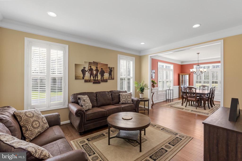 10502 TURNING LEAF LN, SPOTSYLVANIA, Virginia 22551, 5 Bedrooms Bedrooms, ,3 BathroomsBathrooms,Residential,10502 TURNING LEAF LN,VASP2040224 MLS # VASP2040224