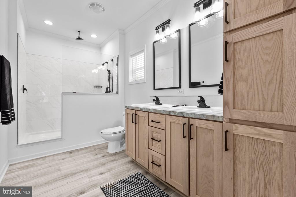 820 MINERAL AVE, MINERAL, Virginia 23117, 3 Bedrooms Bedrooms, ,2 BathroomsBathrooms,Residential,820 MINERAL AVE,VALA2009500 MLS # VALA2009500