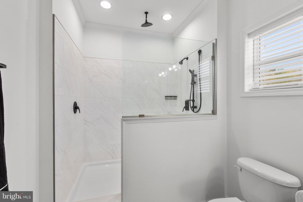 820 MINERAL AVE, MINERAL, Virginia 23117, 3 Bedrooms Bedrooms, ,2 BathroomsBathrooms,Residential,820 MINERAL AVE,VALA2009500 MLS # VALA2009500