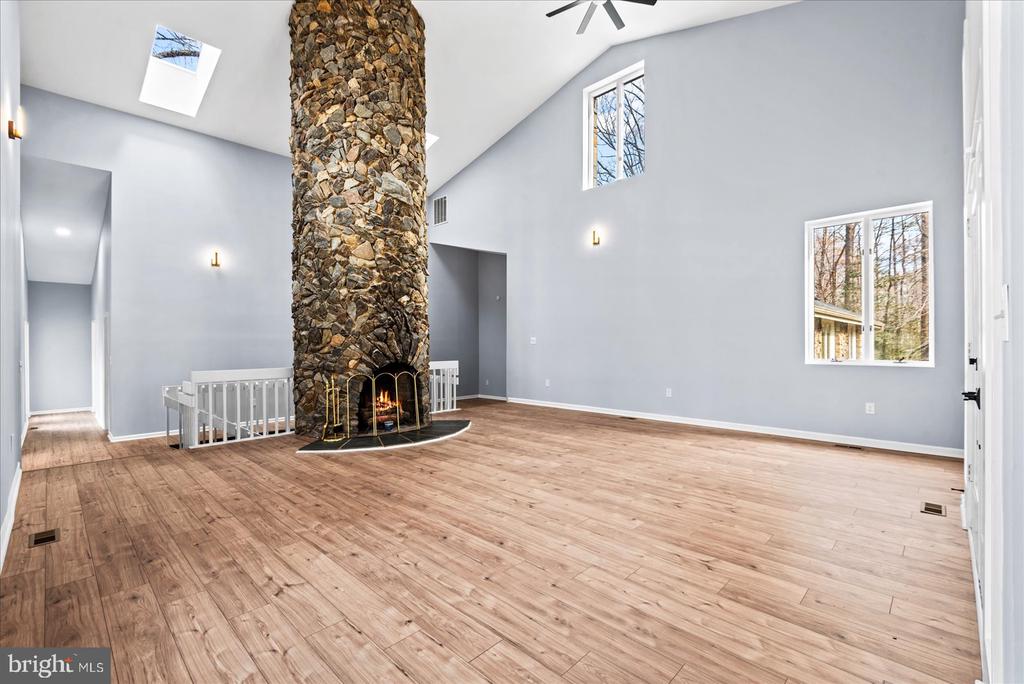 7621 RIVER RD, FREDERICKSBURG, Virginia 22407, 4 Bedrooms Bedrooms, ,3 BathroomsBathrooms,Residential,7621 RIVER RD,VASP2040322 MLS # VASP2040322