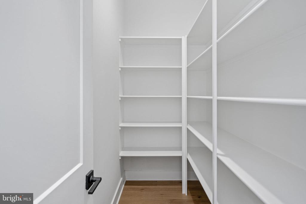 9435 SIGNATURE WAY, FREDERICKSBURG, Virginia 22407, 5 Bedrooms Bedrooms, ,4 BathroomsBathrooms,Residential,9435 SIGNATURE WAY,VASP2040334 MLS # VASP2040334